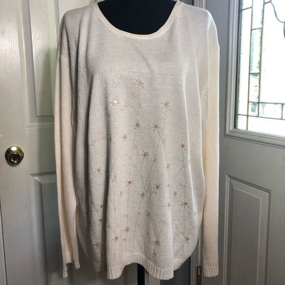 Liz Claiborne Sweaters - Cream and Gold Star Accent Acrylic Sweater